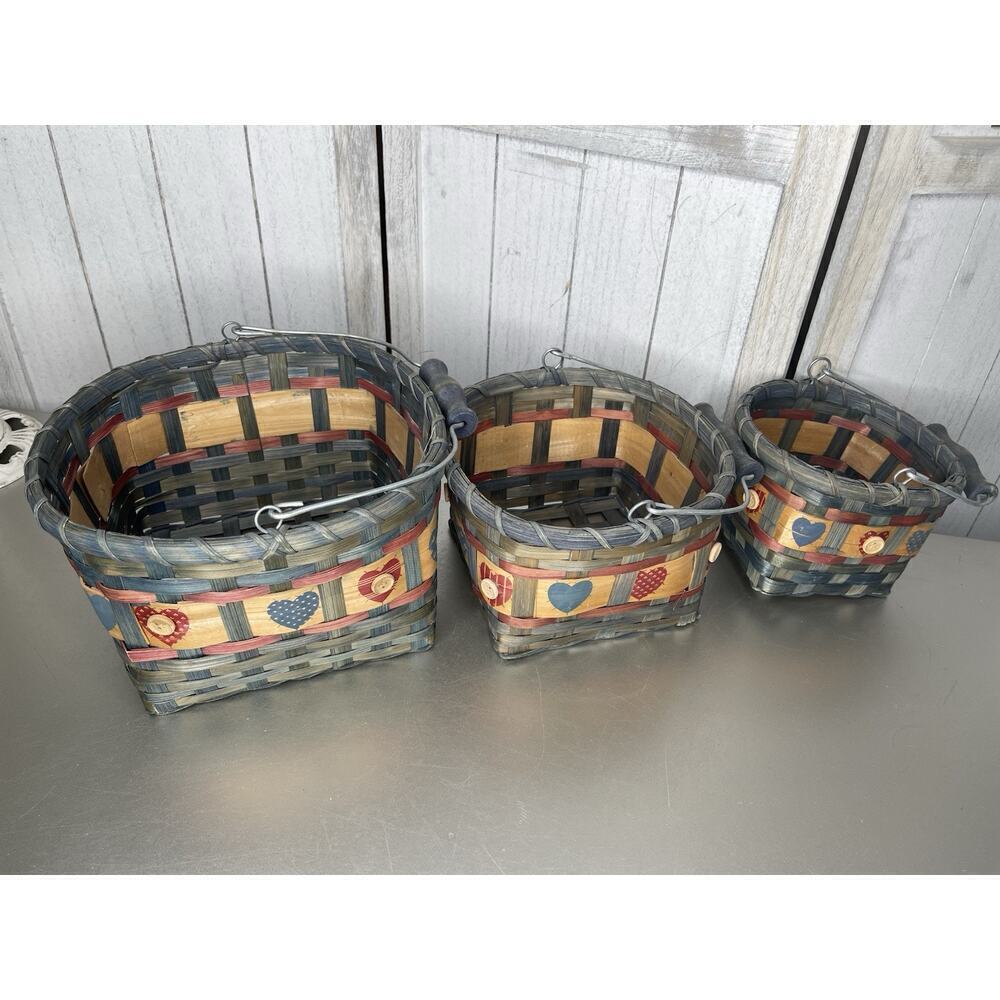 Vintage Heart Motif Wicker Basket With Handle Rustic Set Of 3 Nesting